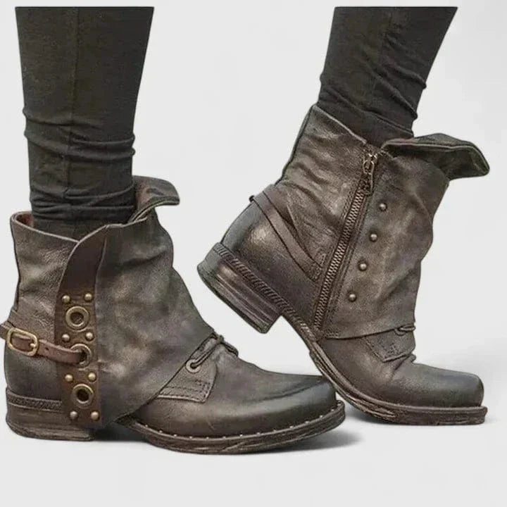 Botas con Tachuelas Savannah