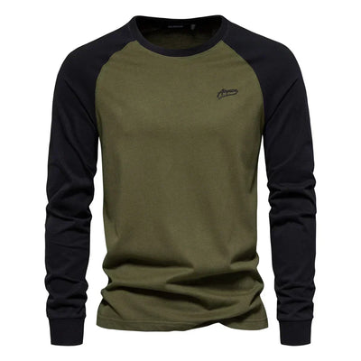 James - Long-Sleeved T-Shirt