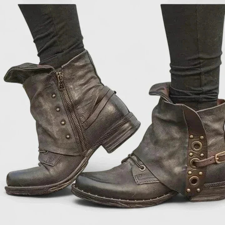 Botas con Tachuelas Savannah